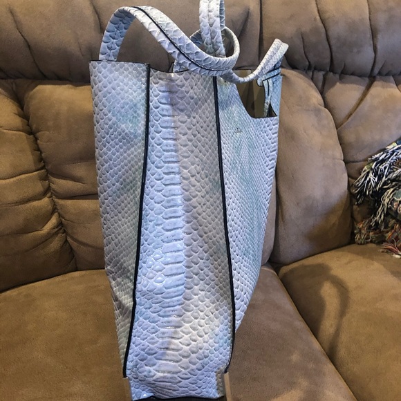 Antonio Melani lt blue tote - Picture 2 of 8